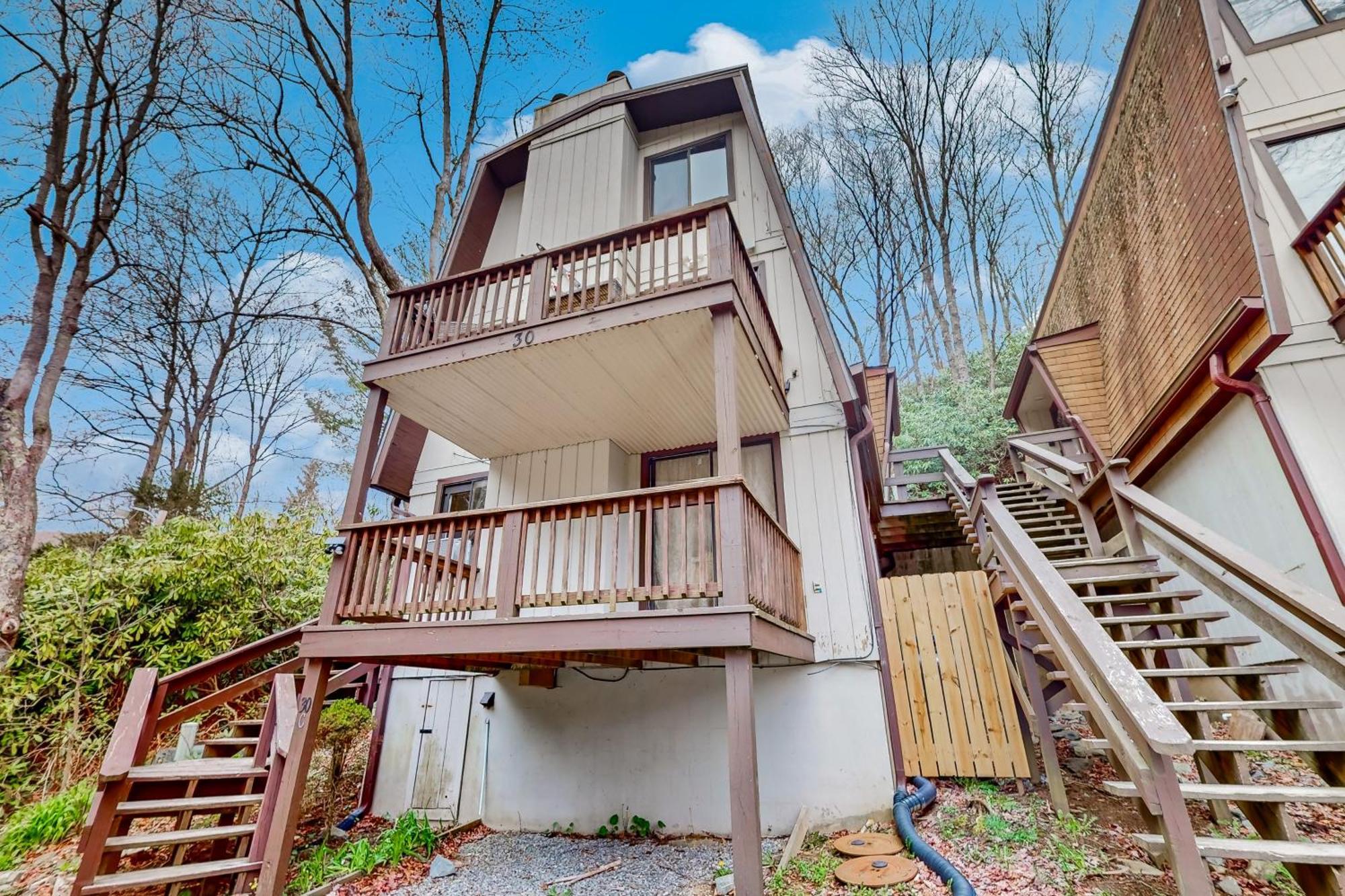 Apartment 30a Creekside *